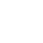 Elegancki design to zasługa panelu z czarnego szkła i minimalistycznego wyświetlacza Ikona przedstawiająca stylizowany kontur kuchenki mikrofalowej w kolorze białym na przezroczystym tle.