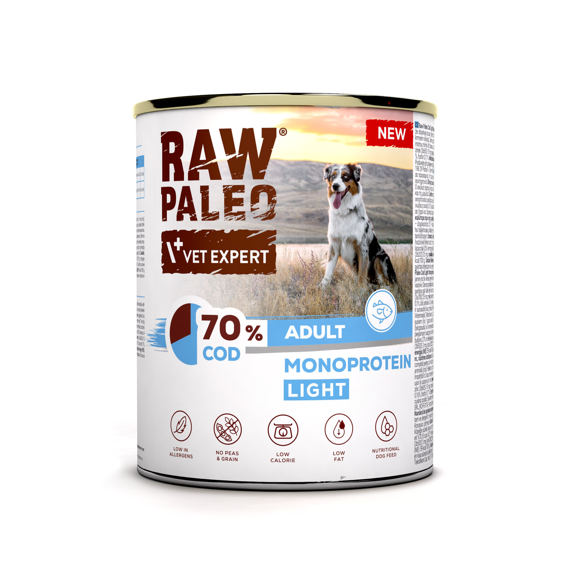 Puszka z karmą dla psów z etykietą \'RAW PALEO VET EXPERT\' i zdjęciem psa na tle krajobrazu. Na etykiecie widnieje napis \'70% COD ADULT MONOPROTEIN LIGHT\' oraz ikony informujące o niskiej zawartości alergenów, braku grochu i zbóż, niskiej kaloryczności, niskiej zawartości tłuszczu i wartości odżywczej karmy.