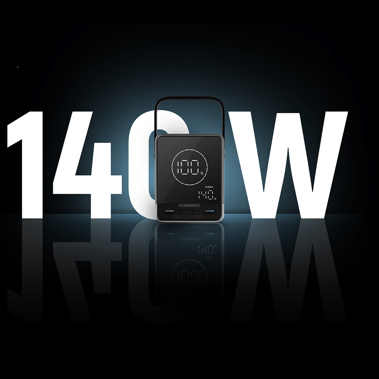 Na obrazie widoczny jest czarny powerbank z wyświetlaczem pokazującym \'100\' oraz napis \'Output 140W\'. W tle znajduje się duży, biały napis \'140W\'.