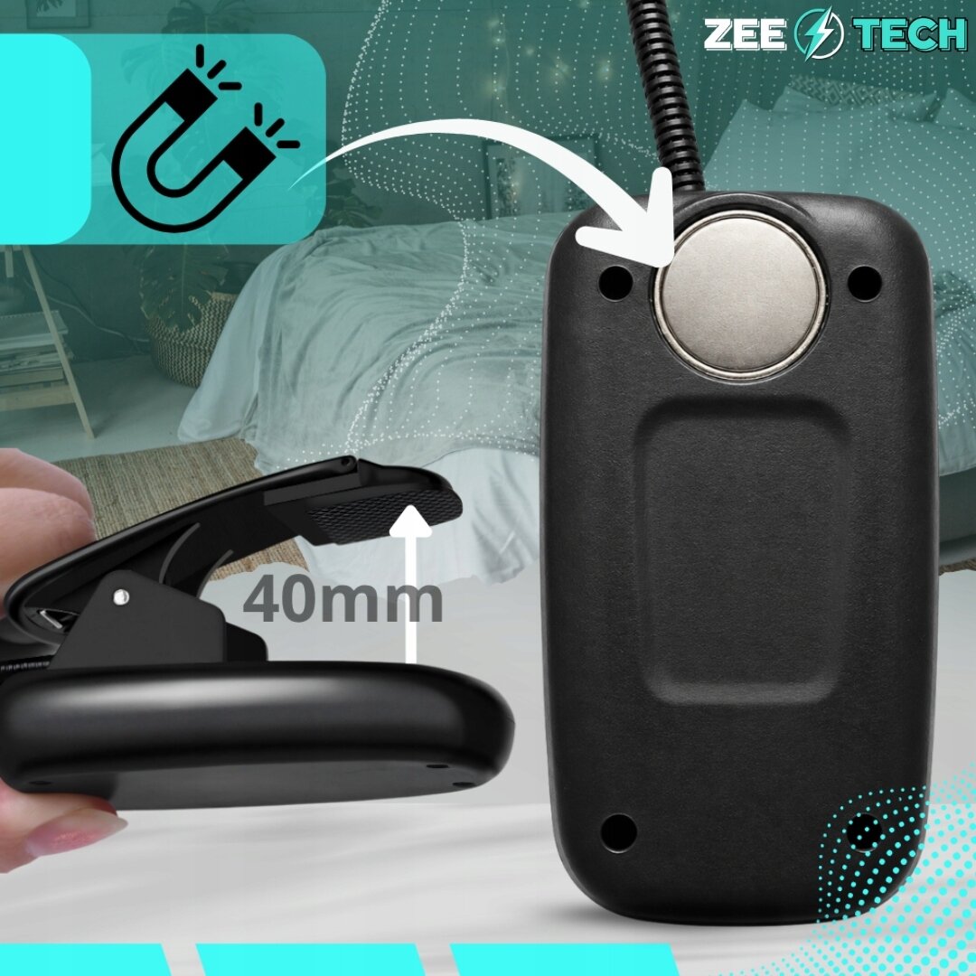 Obraz przedstawia czarną lampkę z klipsem, z widocznym magnesem i oznaczeniem \'40mm\'. W tle znajduje się rozmyte wnętrze pokoju z łóżkiem, a w rogu widoczne jest logo \'ZEE TECH\'.