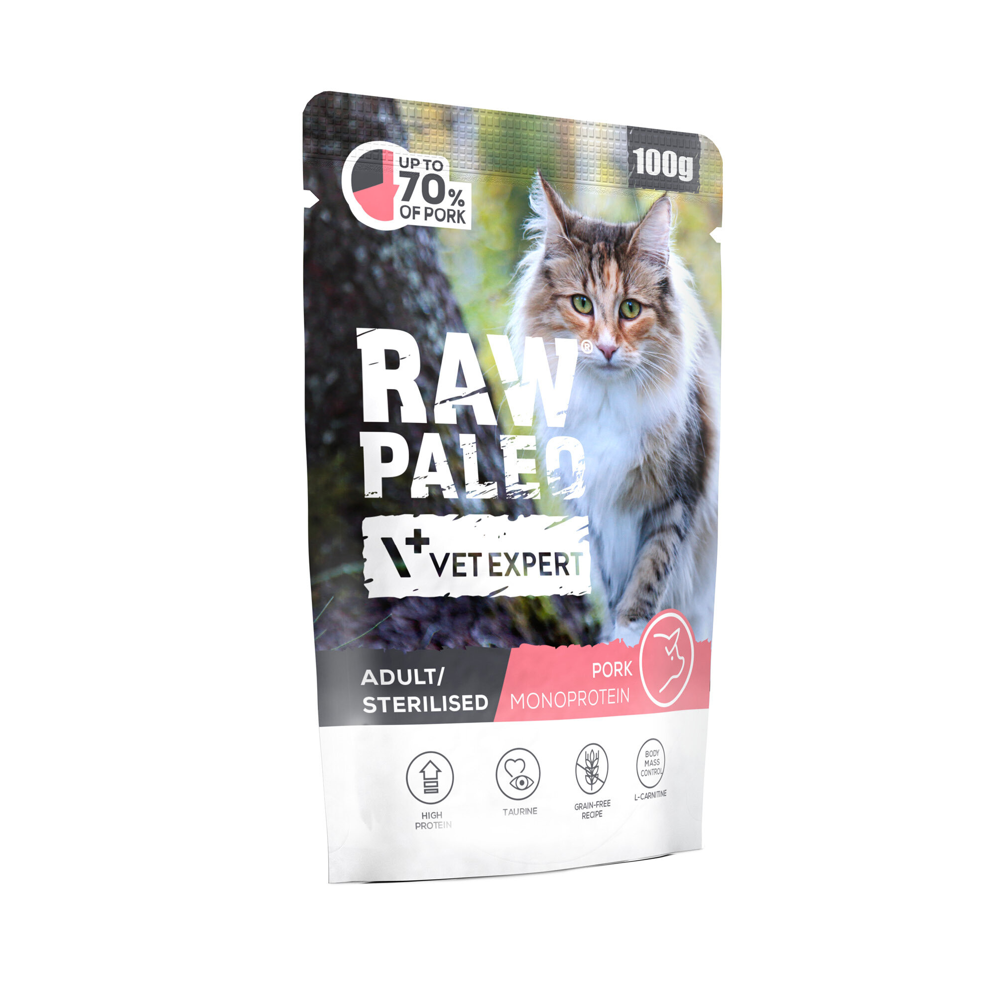 Opakowanie mokrej karmy dla kotów z wizerunkiem kota i napisami: \'RAW PALEO\', \'VET EXPERT\', \'ADULT/STERILISED\', \'PORK MONOPROTEIN\'. Widoczne są również ikony z napisami: \'HIGH PROTEIN\', \'TAURINE\', \'GRAIN-FREE RECIPE\', \'L-CARNITINE\'.