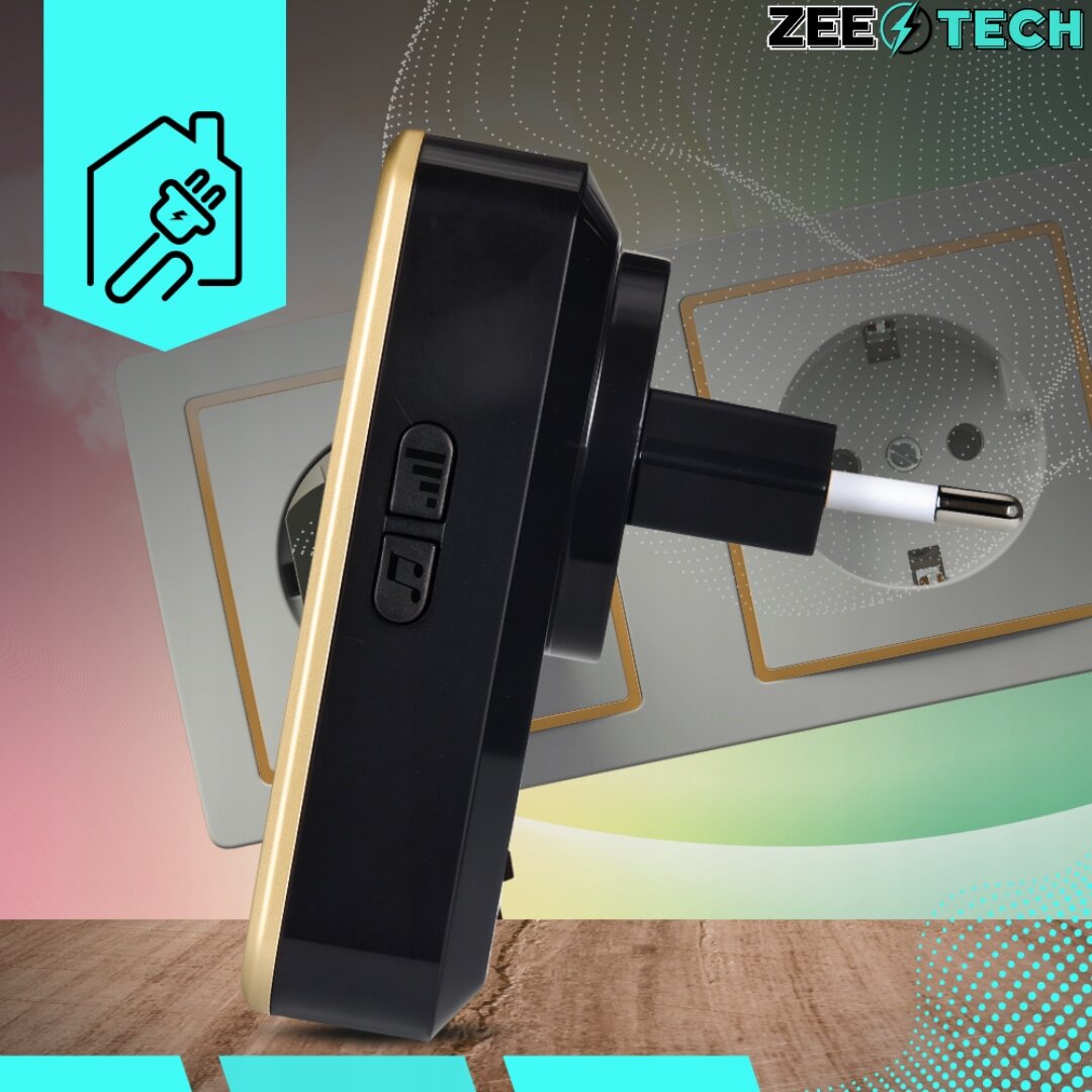 Na obrazie widoczny jest czarny dzwonek bezprzewodowy z wtyczką, umieszczony na tle gniazdka elektrycznego. W lewym górnym rogu znajduje się ikona wtyczki, a w prawym górnym rogu logo ZEE TECH.