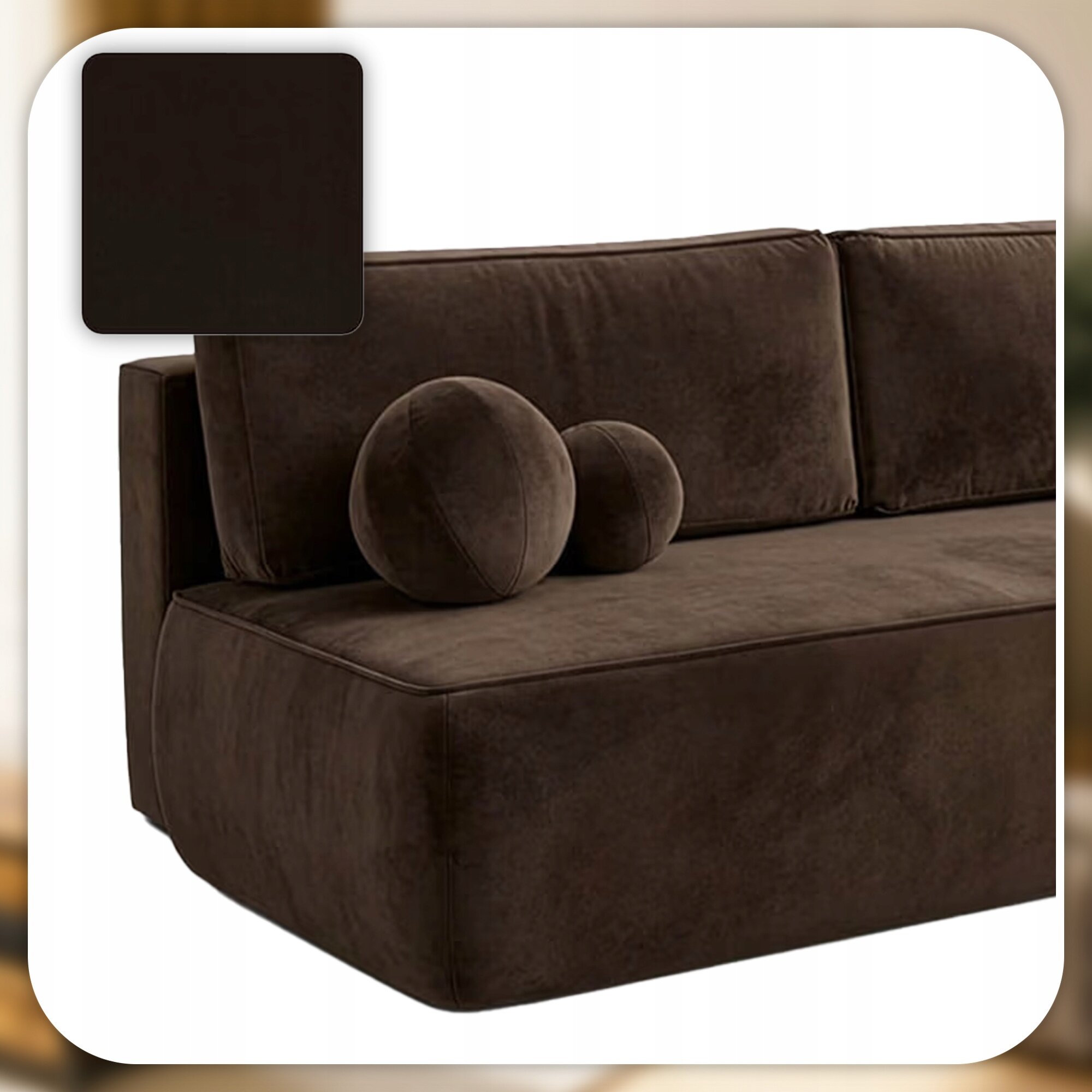 Brązowa sofa z funkcją spania, z widocznymi dwoma okrągłymi poduszkami na siedzisku. W lewym górnym rogu znajduje się próbka materiału w tym samym kolorze.