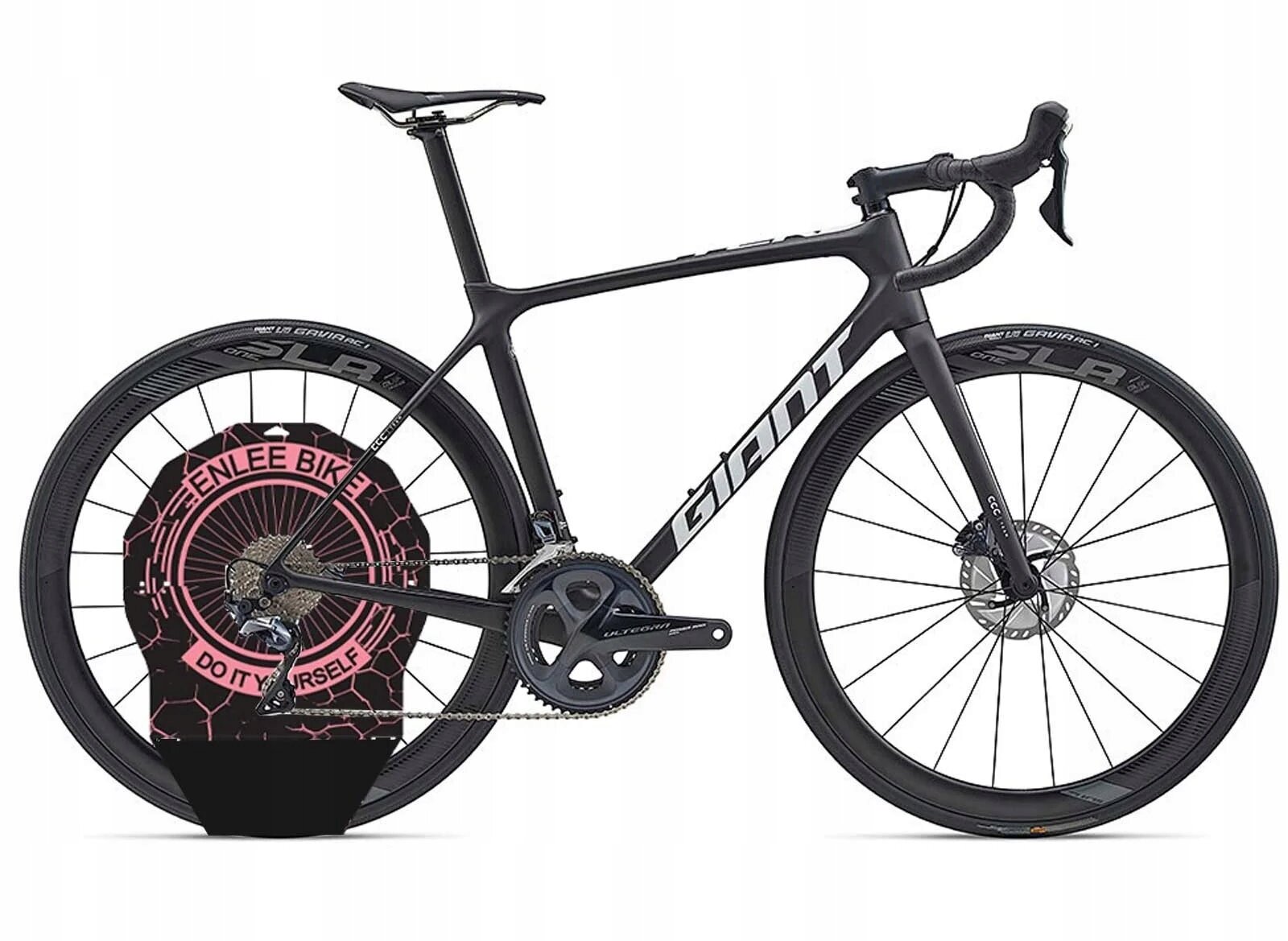 Na zdjęciu znajduje się czarny rower szosowy z osłoną hamulca tarczowego na tylnym kole. Na osłonie widoczny jest tekst: \'ENLEE BIKE DO IT YOURSELF\'.