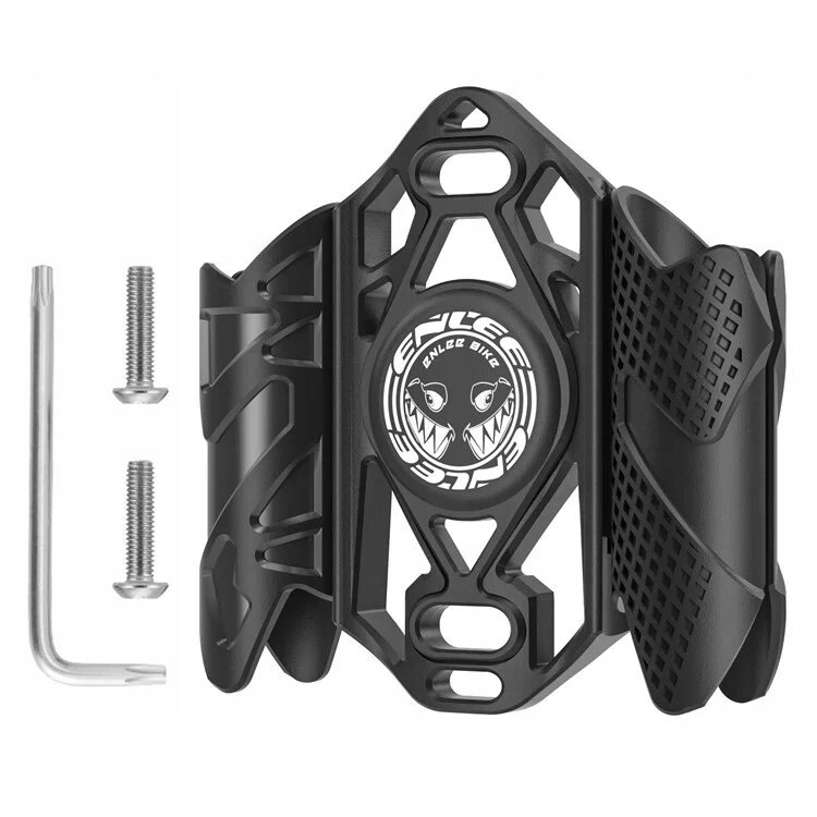Czarny uchwyt rowerowy z logo \'ENLEE BIKE\' oraz dwoma śrubami i kluczem imbusowym. Uchwyt ma ażurową konstrukcję i miejsce na bidon.