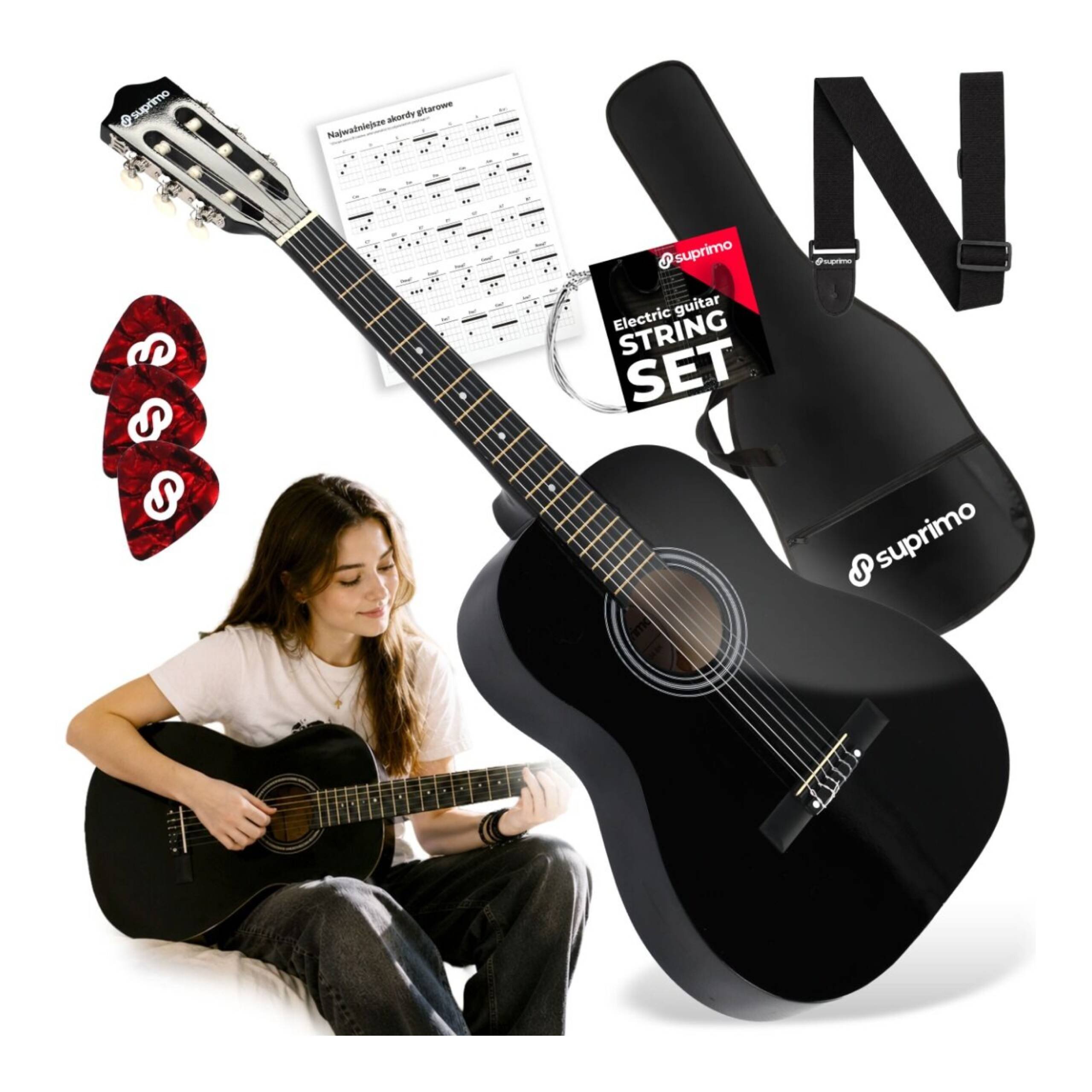 Na obrazie widoczna jest czarna gitara klasyczna z logo \'suprimo\', trzy czerwone kostki z białą literą \'S\', pokrowiec z napisem \'suprimo\', pasek do gitary, zestaw strun z napisem \'Electric guitar STRING SET\' oraz kartka z nutami. Obok siedzi osoba grająca na gitarze.