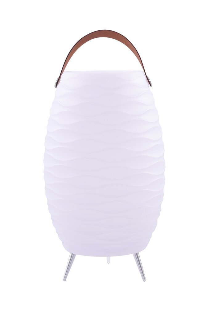 Biała lampa zewnętrzna o falistej fakturze, z brązowym uchwytem i trzema metalowymi nóżkami.