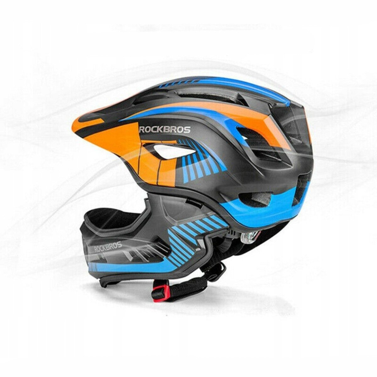 Kask rowerowy dziecięcy w kolorach czarnym, pomarańczowym i niebieskim z napisem \'ROCKBROS\'. Kask posiada szczękową konstrukcję i czerwone zapięcie.