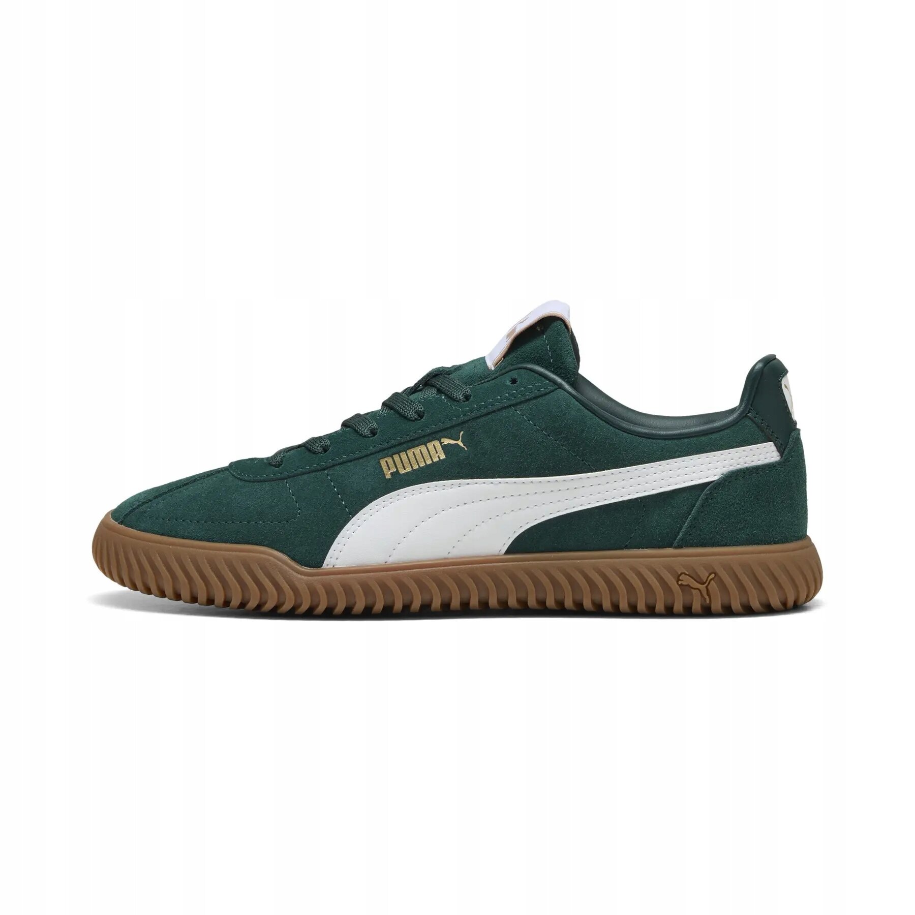 Zielony skórzany sneaker z białym paskiem i brązową podeszwą, z widocznym logo \'Puma\'.