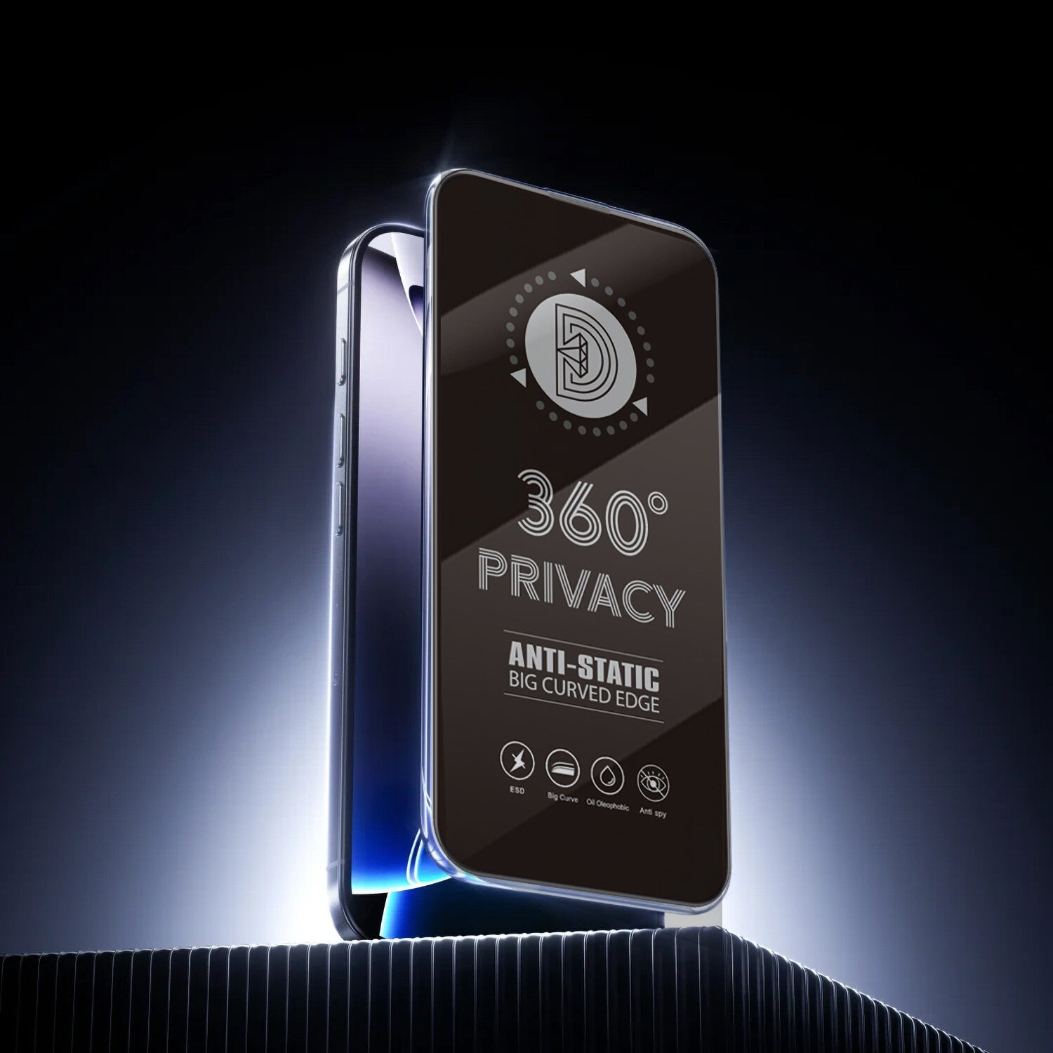 Obraz przedstawia telefon z nałożonym szkłem hartowanym, na którym widnieje tekst: \'360° Privacy, Anti-Static, Big Curved Edge\'. W tle widoczny jest efekt świetlny podkreślający krawędzie urządzenia.