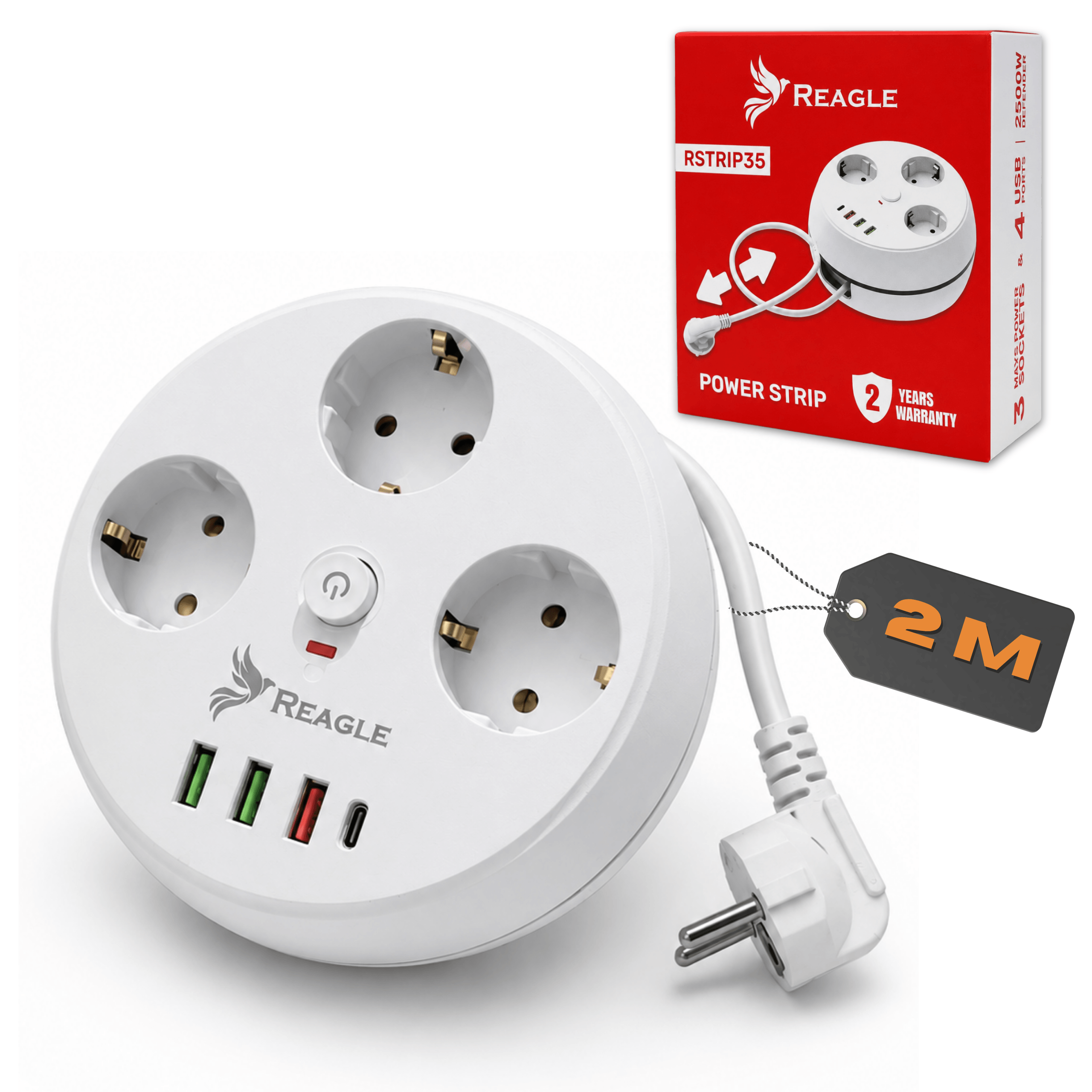 Na obrazie widoczna jest biała, okrągła listwa zasilająca z trzema gniazdami i czterema portami USB, obok której znajduje się czerwone opakowanie z napisem \'REAGLE RSTRIP35 POWER STRIP 2 YEARS WARRANTY\'. Przy listwie wisi etykieta z napisem \'2M\'.