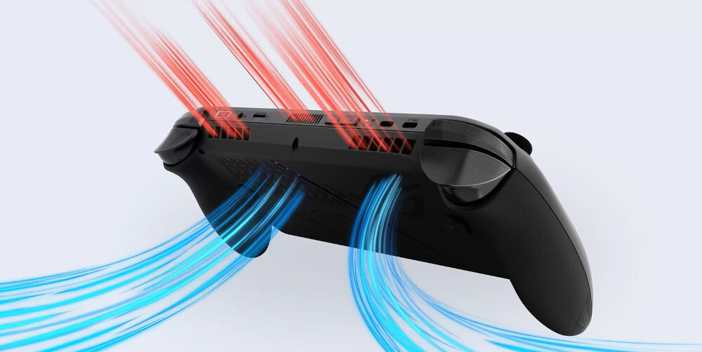 Czarna konsola z widocznymi otworami wentylacyjnymi, z których wydobywają się czerwone i niebieskie strumienie powietrza. Konsola ma ergonomiczne uchwyty po bokach.