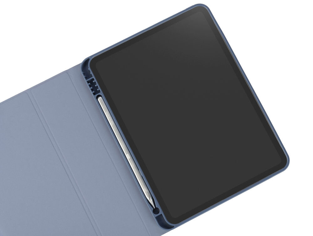 Niebieskie etui na tablet z miejscem na rysik, widoczne z otwartą klapką. Tablet jest umieszczony w etui, ekran jest wyłączony.