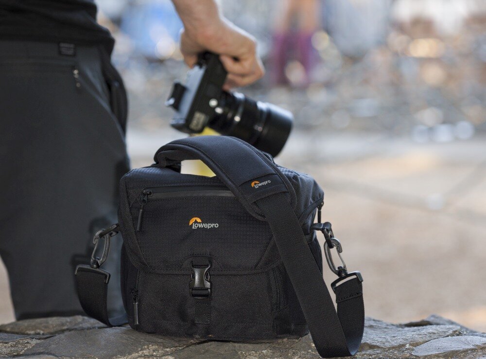 Torba LOWEPRO Nova 140 II AW foto zdjęcia akcesoria pasek kieszenie ekologia recykling