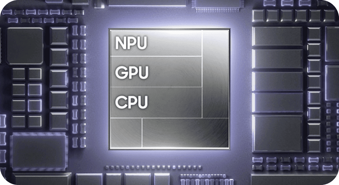 Procesor Galaxy Z Fold8 z modułami NPU, GPU i CPU. Obraz przedstawia schemat układu scalonego z widocznymi napisami: NPU, GPU, CPU. Układ jest otoczony różnymi komponentami elektronicznymi.