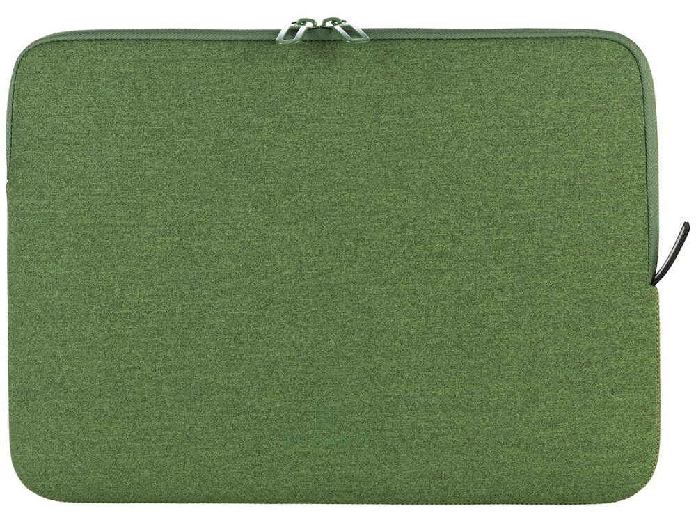 Zielone etui na laptopa z dwoma suwakami na górze. Na dole widoczne jest logo \'TUCANO\'.