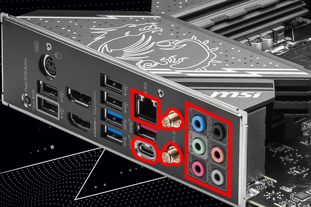 Obraz przedstawia panel tylny płyty głównej z różnymi portami, w tym USB, HDMI, Ethernet oraz złączami audio. Na panelu widoczne jest logo smoka oraz napis \'msi\'.