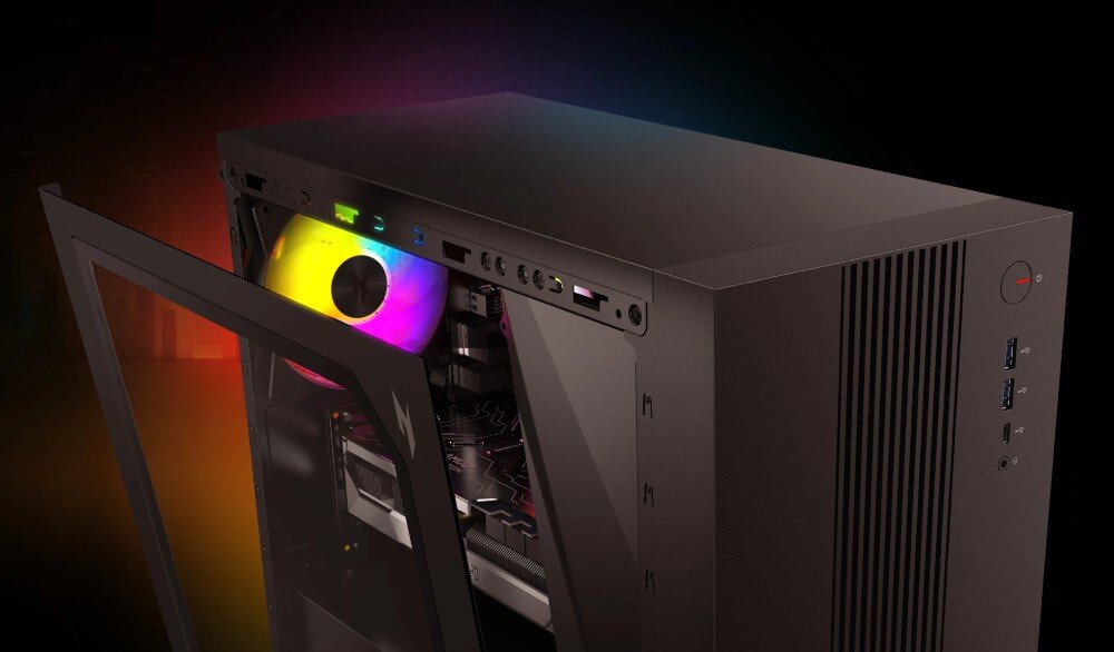 Komputer ACER Nitro N30-100 Zbliżenie na uchyloną szklaną ściankę boczną obudowy komputera, odsłaniającą podświetlane podzespoły wewnętrzne