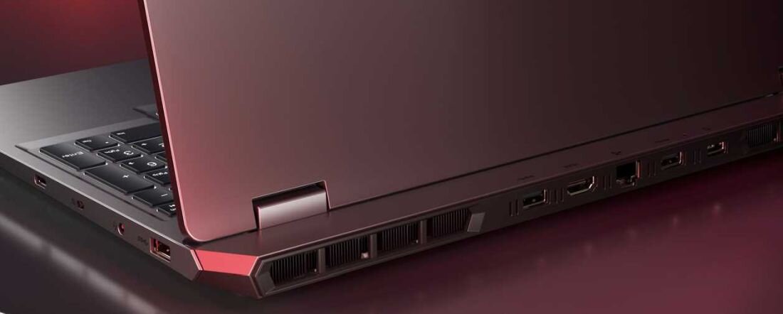 Zestaw portów w tym HDMI 2.1 USB-C DisplayPort oraz RJ-45 w laptopie LENOVO LOQ 15AHP9