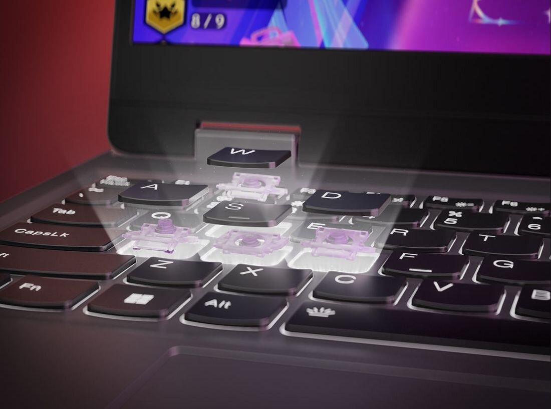 Ergonomiczna klawiatura z 4-strefowym podświetleniem RGB i skokiem 1.5 mm w laptopie LENOVO LOQ 15AHP9