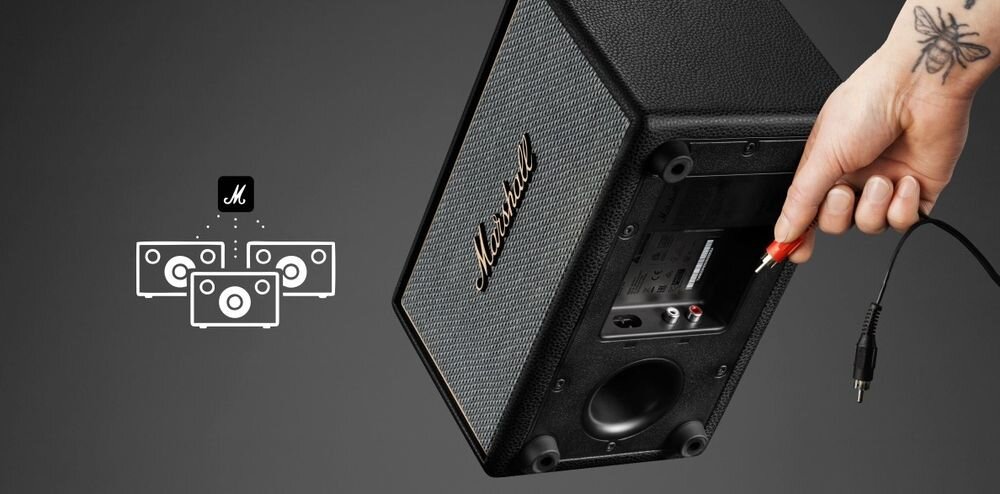 Głośnik mobilny MARSHALL Stanmore IV AUX 3,5 mm RCA Auracast, urządzenie od dołu na ciemnym tle