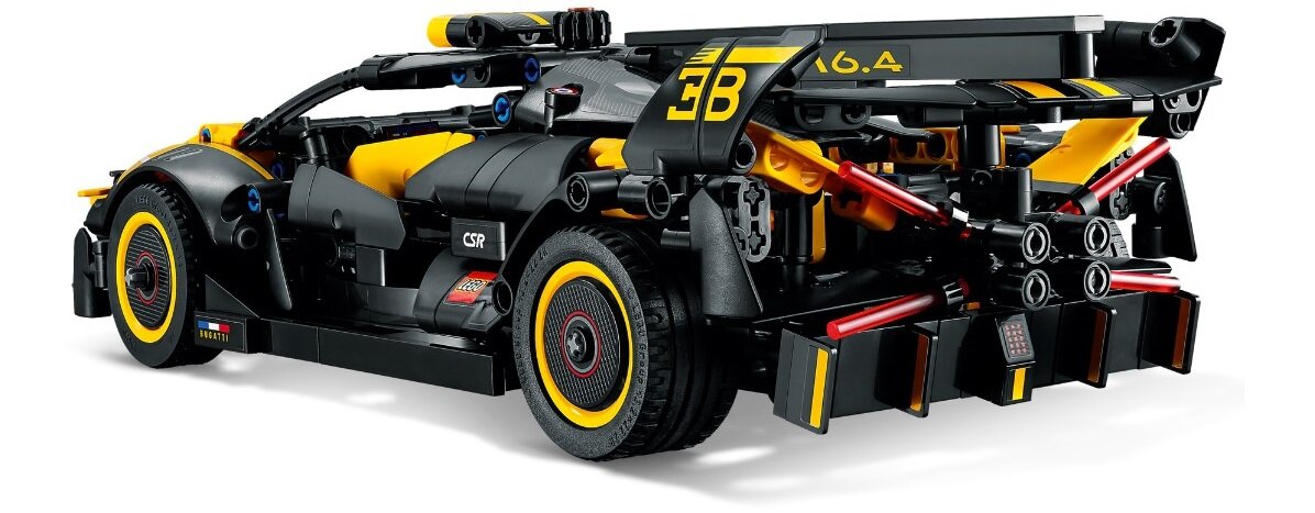 Model samochodu wyścigowego z klocków LEGO, w kolorach czarnym i żółtym, z widocznymi detalami aerodynamicznymi i oznaczeniami \'16.4\' oraz \'EB\'.