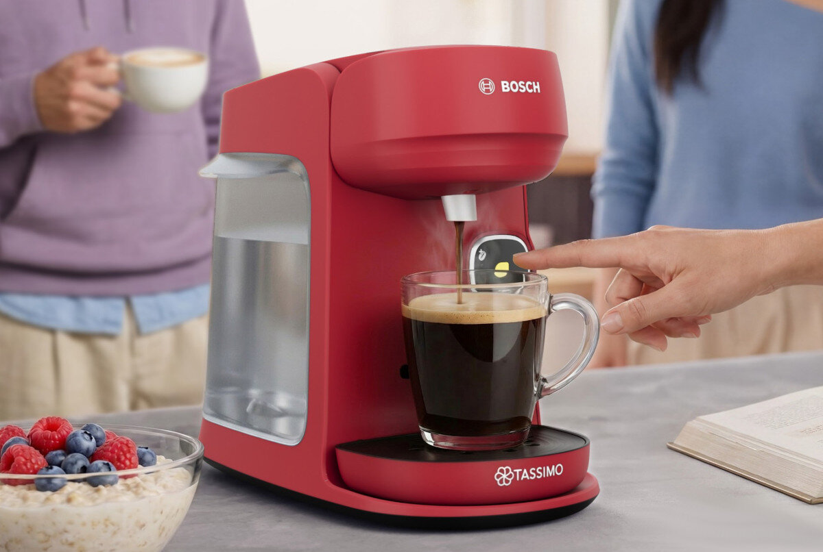 Ekspres BOSCH Tassimo Harmony Plus TAS173B automatycznie rozpoznaje kapsułki i rodzaj napoju Czerwony