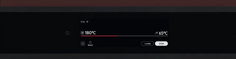 Panel sterowania piekarnika z wyświetlaczem pokazującym temperaturę 180°C i czas 16 minut. Widoczne przyciski \'+5 MIN\' i \'STOP\'.