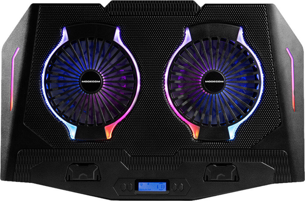 Podstawka chłodząca z dwoma dużymi wentylatorami z podświetleniem RGB i wyświetlaczem LCD na dole. Na wentylatorach widoczne jest logo \'MODECOM\'.