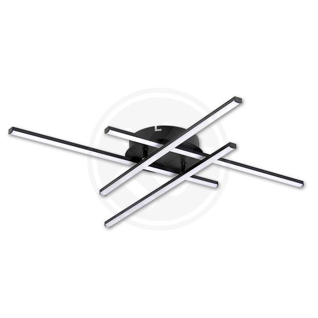 Lampa sufitowa LED z czterema długimi, prostokątnymi ramionami ułożonymi w krzyżujący się wzór. Ramiona są przymocowane do okrągłej podstawy w kolorze czarnym.
