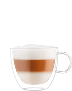 Szklanka z cappuccino, z wyraźnie widocznymi warstwami mleka i kawy. Nad szklanką znajduje się napis \'CAPPUCCINO\'.
