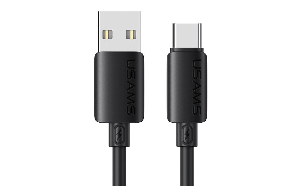 Na obrazie widoczny jest czarny kabel USB z dwoma różnymi końcówkami: USB-A i USB-C. Na obu końcówkach znajduje się napis \'USAMS\'.