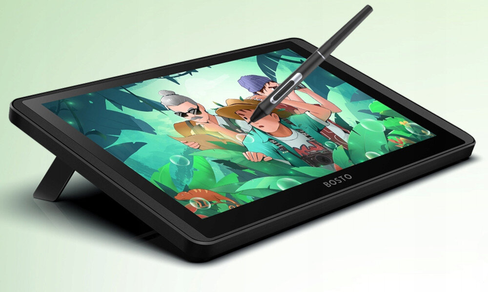 Tablet graficzny z ekranem wyświetlającym kolorową grafikę przedstawiającą postacie w otoczeniu roślin. Na obudowie widoczne jest logo \'BOSTO\'.
