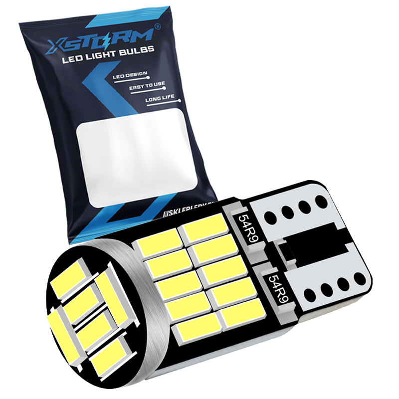 Obraz przedstawia żarówkę LED z wieloma żółtymi diodami na czarnej podstawie oraz opakowanie z napisem \'XSTORM LED LIGHT BULBS\'. Na opakowaniu widoczne są również napisy: \'LED DESIGN\', \'EASY TO USE\', \'LONG LIFE\'.
