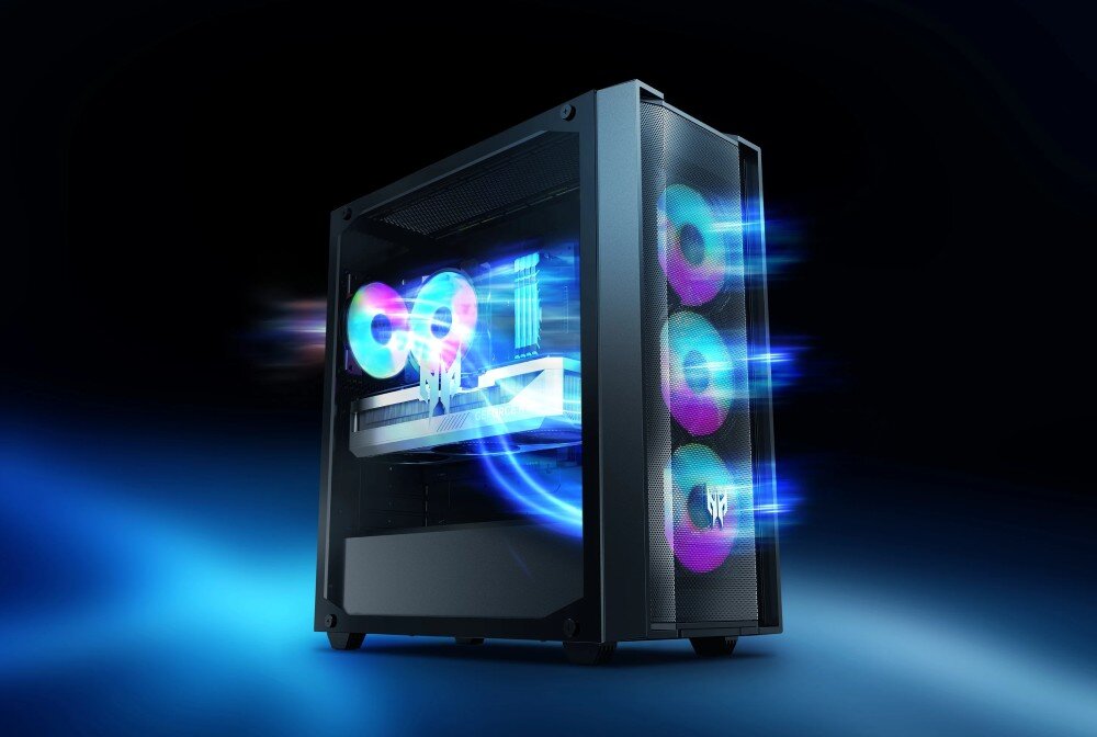 Komputer PREDATOR Orion 5000 Obudowa komputera stacjonarnego typu desktop z otwartym panelem bocznym, ukazująca podzespoły z podświetleniem oraz z dynamicznymi smugami przepływu powietrza