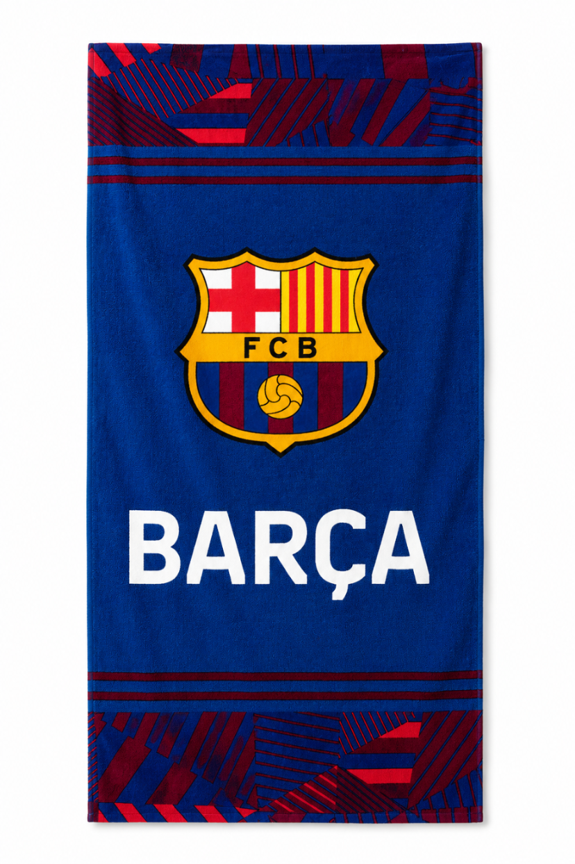 Ręcznik plażowy w kolorze niebieskim z logo FCB i napisem \'BARÇA\'. Na górze i dole ręcznika znajdują się czerwono-niebieskie wzory.