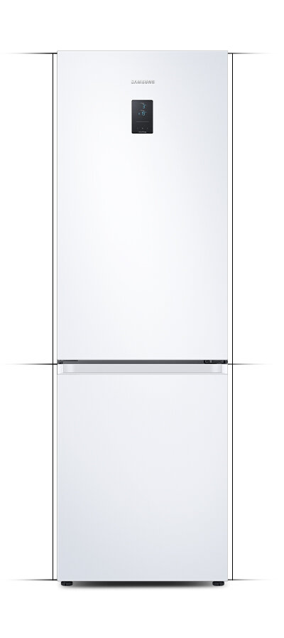 Lodówka Samsung RB34C675DWW dostępna w Media Expert posiada elegancki, biały płaski front Biała lodówka z dwoma drzwiami, górne z wyświetlaczem. Na górnych drzwiach widoczne jest logo \'SAMSUNG\'.