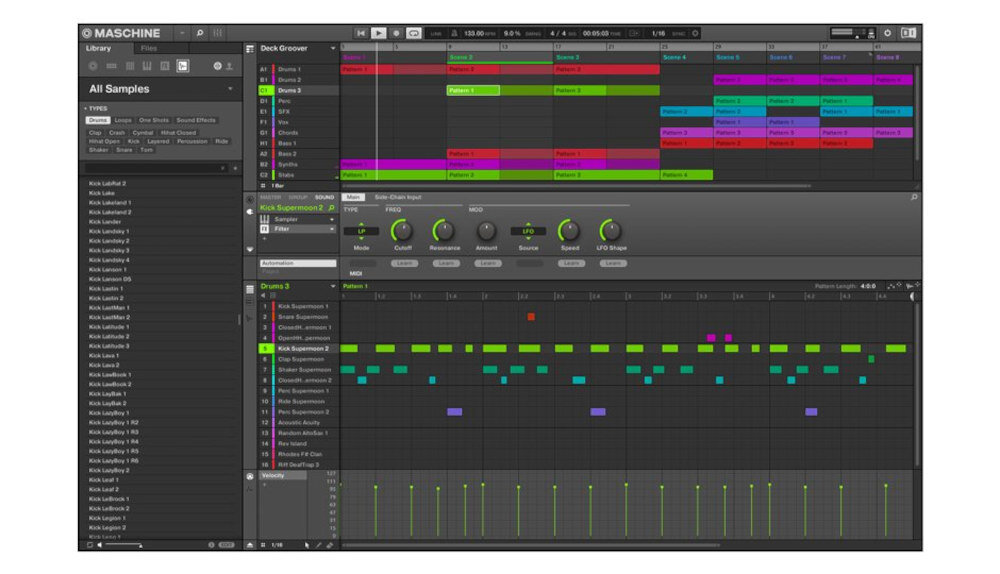 Interfejs oprogramowania do produkcji muzyki z widocznymi ścieżkami dźwiękowymi i kontrolkami. Na górze ekranu znajduje się logo \'MASCHINE\'.