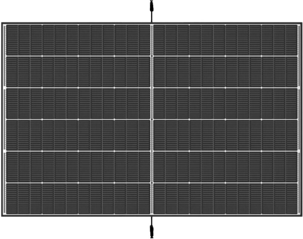 Panel fotowoltaiczny ECOFLOW Trina Solar 520W, wydajność, lata, zysk, degradacja, Panel fotowoltaiczny w układzie poziomym z przewodami.