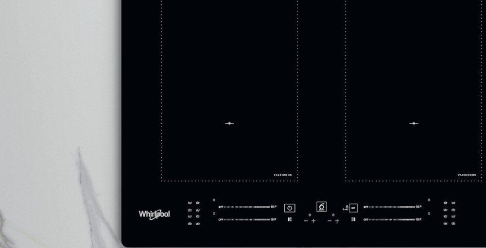 Czarna płyta indukcyjna z dwoma strefami grzewczymi oznaczonymi jako \'FLEXI COOK\'. Widoczne logo \'Whirlpool\' oraz panel sterowania z ikonami i wskaźnikami dotykowymi.