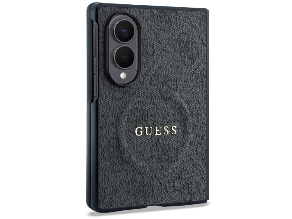 Czarne etui z teksturą i napisem \'GUESS\' na tylnej części, przeznaczone do telefonu z dwoma widocznymi obiektywami aparatu.