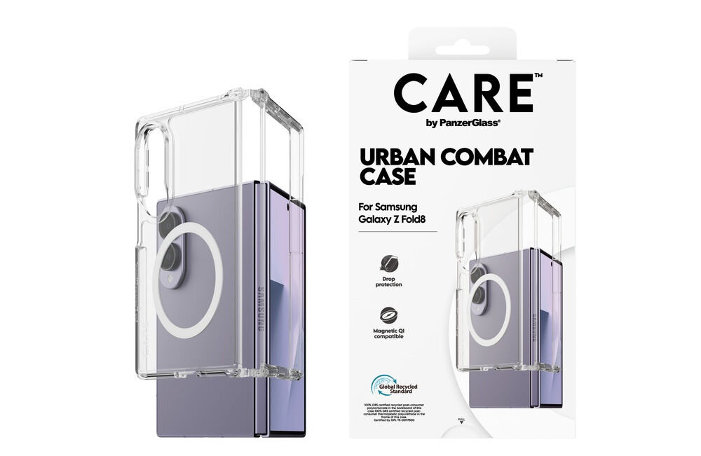 Obraz przedstawia przezroczyste etui na telefon Samsung Galaxy Z Fold 8 oraz jego opakowanie z napisem \'CARE by PanzerGlass URBAN COMBAT CASE For Samsung Galaxy Z Fold8\'. Na opakowaniu widoczne są ikony z opisami: \'Drop protection\', \'Magnetic Qi compatible\' oraz \'Global Recycled Standard\'.