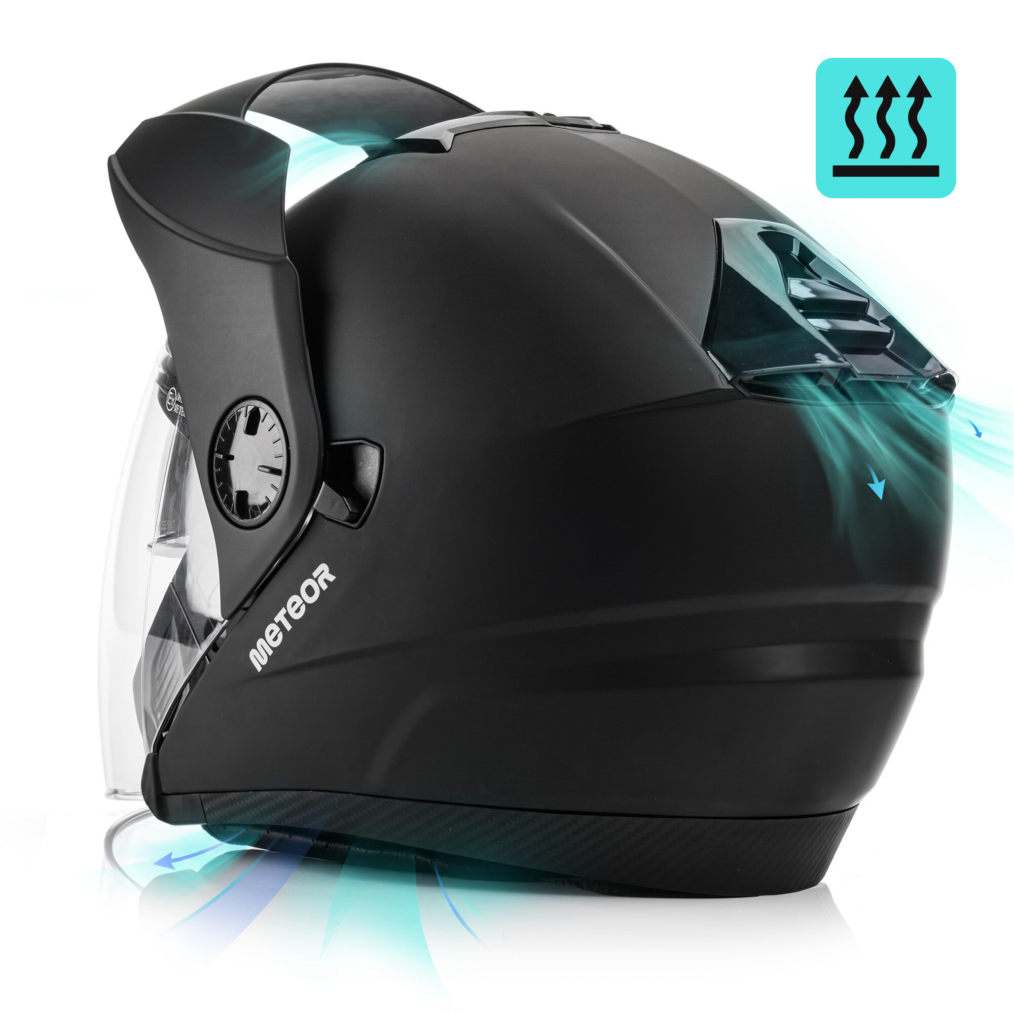 Czarny kask motocyklowy z widocznym logo \'METEOR\' oraz systemem wentylacji oznaczonym ikoną z trzema strzałkami. Kask posiada przezroczystą szybkę i elementy regulacyjne.