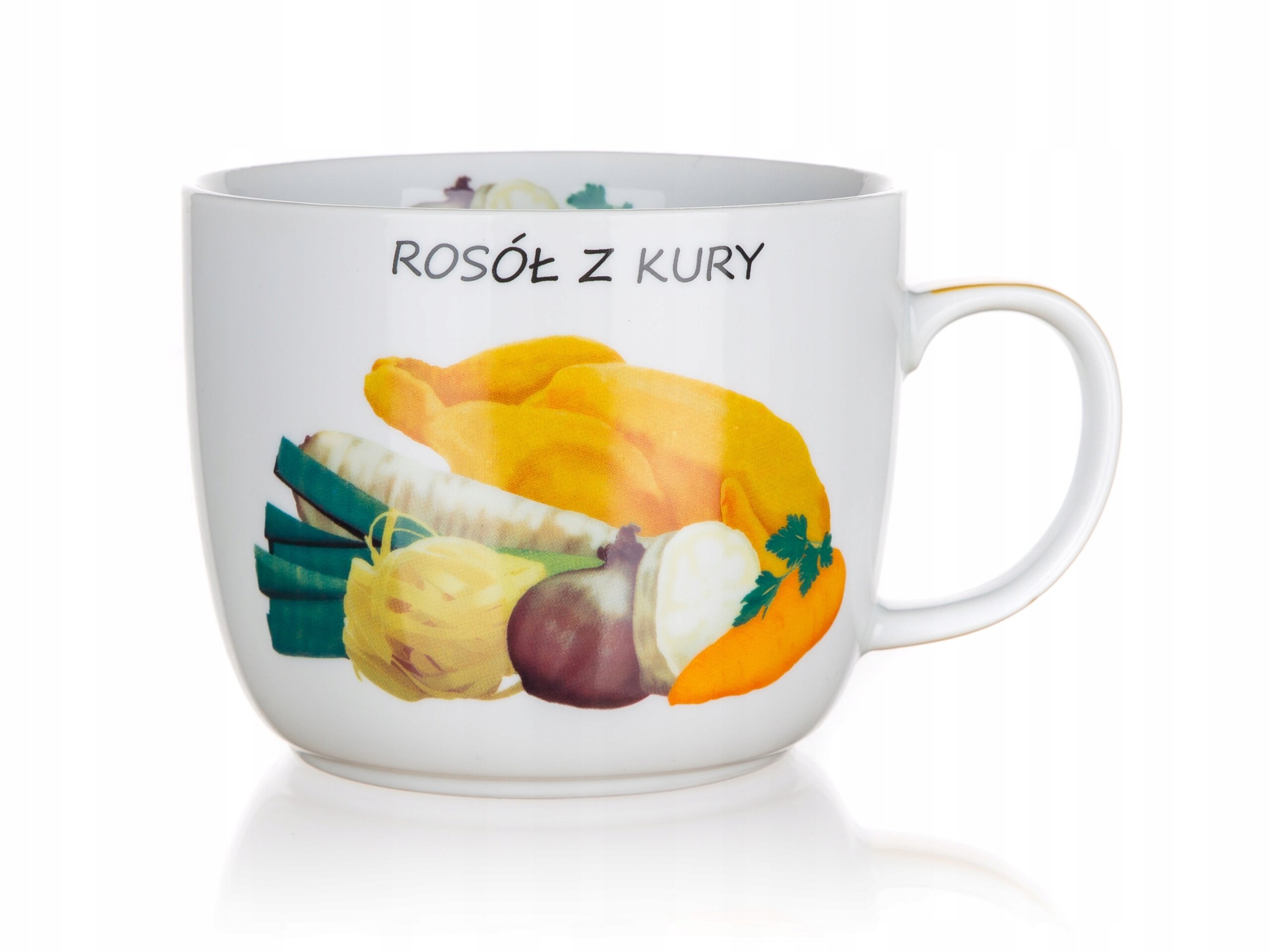 Duży ceramiczny kubek z uchwytem, ozdobiony kolorową grafiką przedstawiającą warzywa i kurczaka. Na kubku widnieje napis \'ROSÓŁ Z KURY\'.