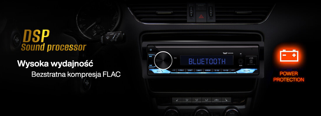Obraz przedstawia radio samochodowe z wyświetlaczem pokazującym napis \'BLUETOOTH\'. Po lewej stronie widnieje tekst: \'DSP Sound processor Wysoka wydajność Bezstratna kompresja FLAC\', a po prawej ikona baterii z napisem \'POWER PROTECTION\'.