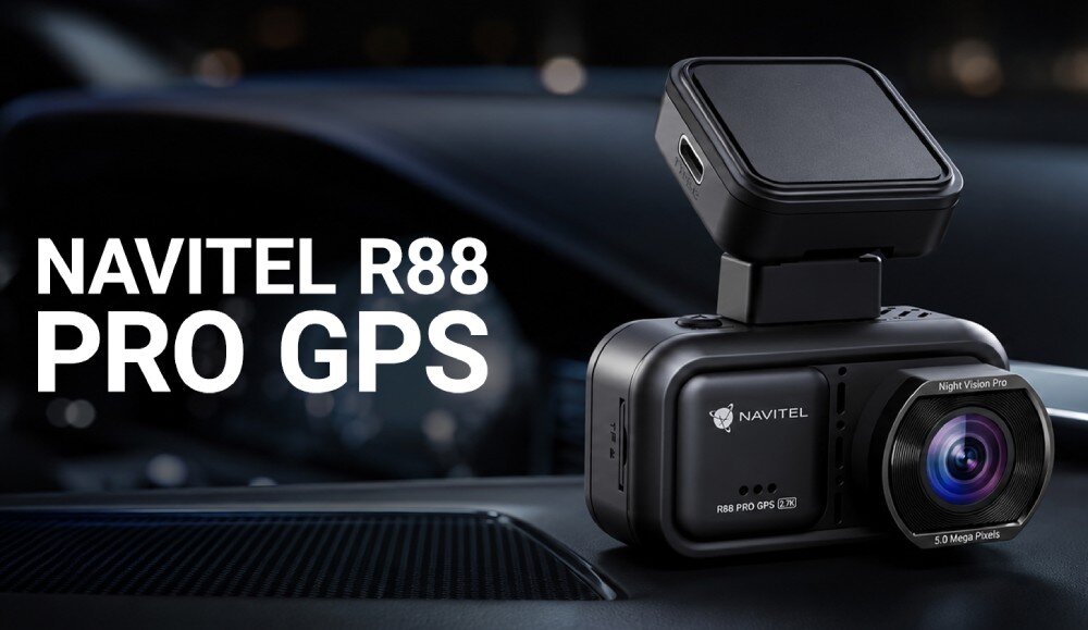 Wideorejestrator NAVITEL R88 Pro GPS we wnętrzu samochodu nocą