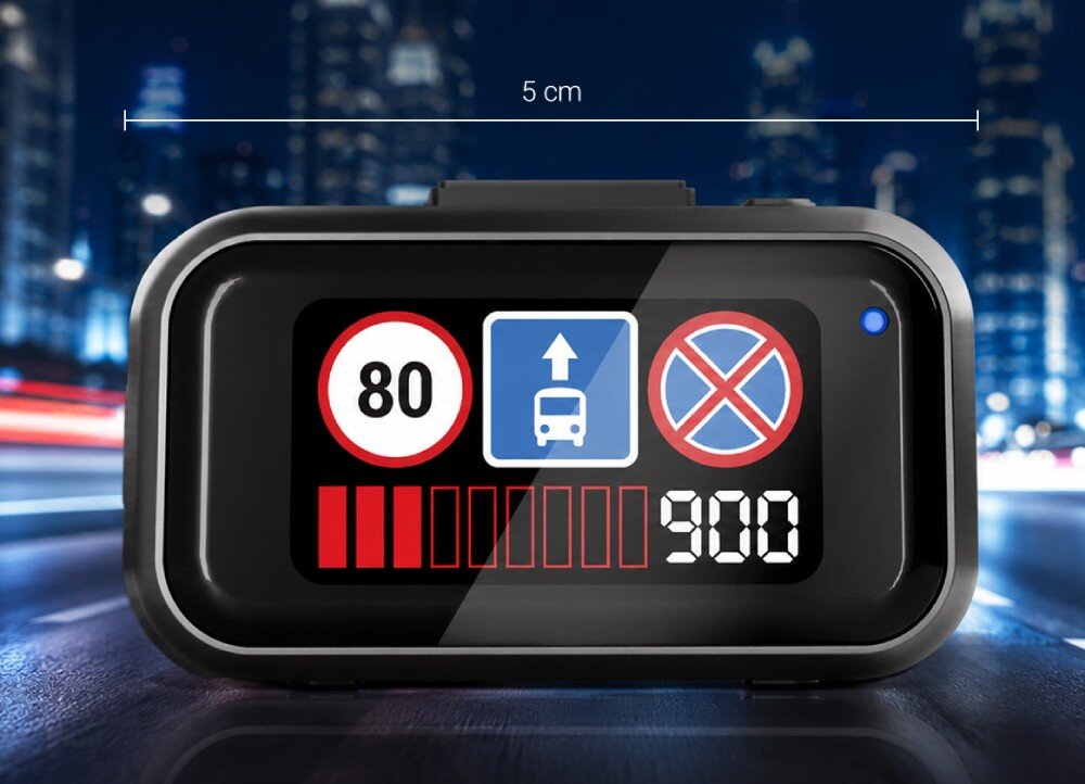 Ekran wideorejestratora NAVITEL R88 Pro GPS wyświetlający ostrzeżenia GPS o znakach drogowych i ograniczeniu prędkości podczas nocnej jazdy po mieście