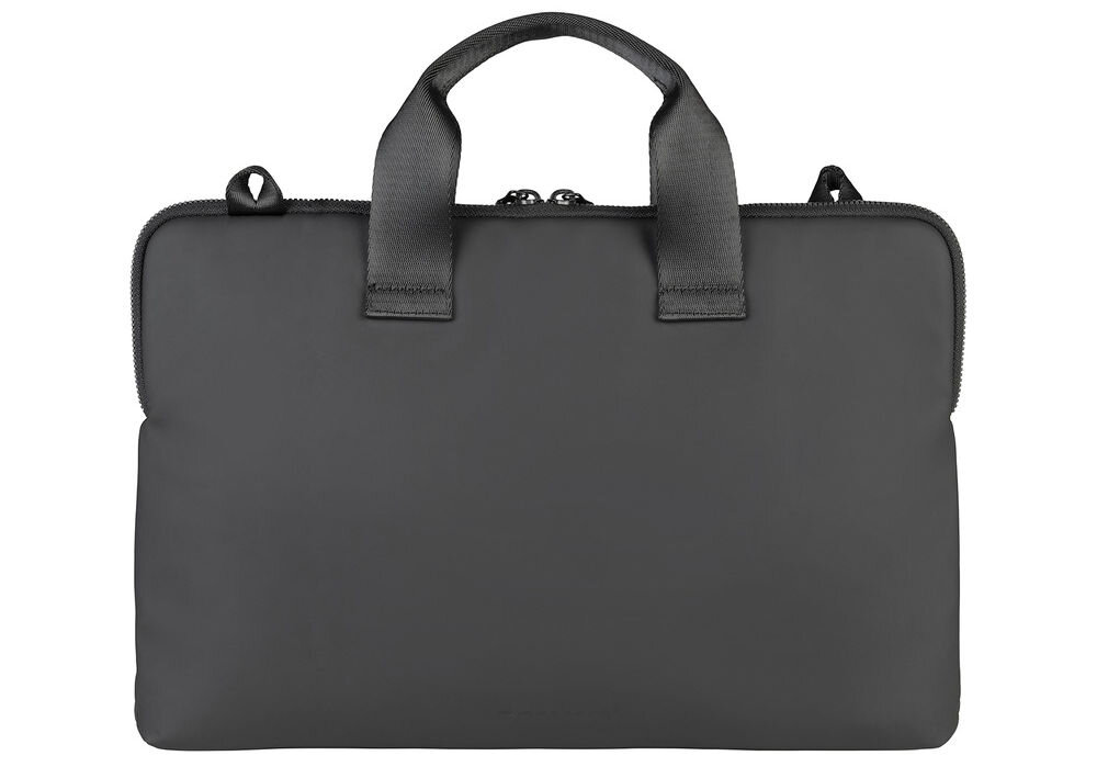 Czarne etui na laptopa z dwoma uchwytami i zamkiem błyskawicznym na górze. Etui ma gładką powierzchnię i prosty design.