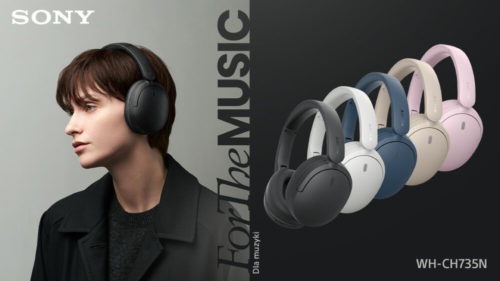 Słuchawki nauszne SONY WH-CH735N Grafika ze słuchawkami. Po lewej modelka w czarnym płaszczu. Po prawej cztery pary słuchawek w rzędzie, od ciemnoszarych do jasnoróżowych. Logotypy, napisy, symbol modelu