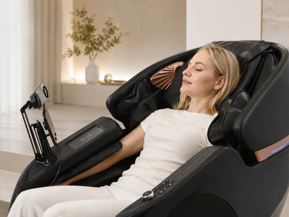 Fotel masujący EXTRALINK 3D Zero Gravity SL-Track Czarno-różowy zdjęcie lifestyle 16 poduszek powietrznych 8 trybów manualnych